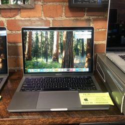 💼 Apple MacBook Pro 13.3" Retina TouchBar - 2019 - Professional Performance! 🍎