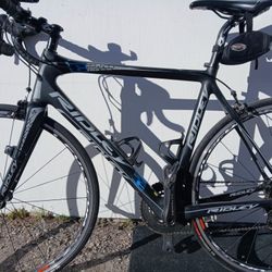 Ridley Fenix Carbon Fiber Road Bike Excellent Condition 
