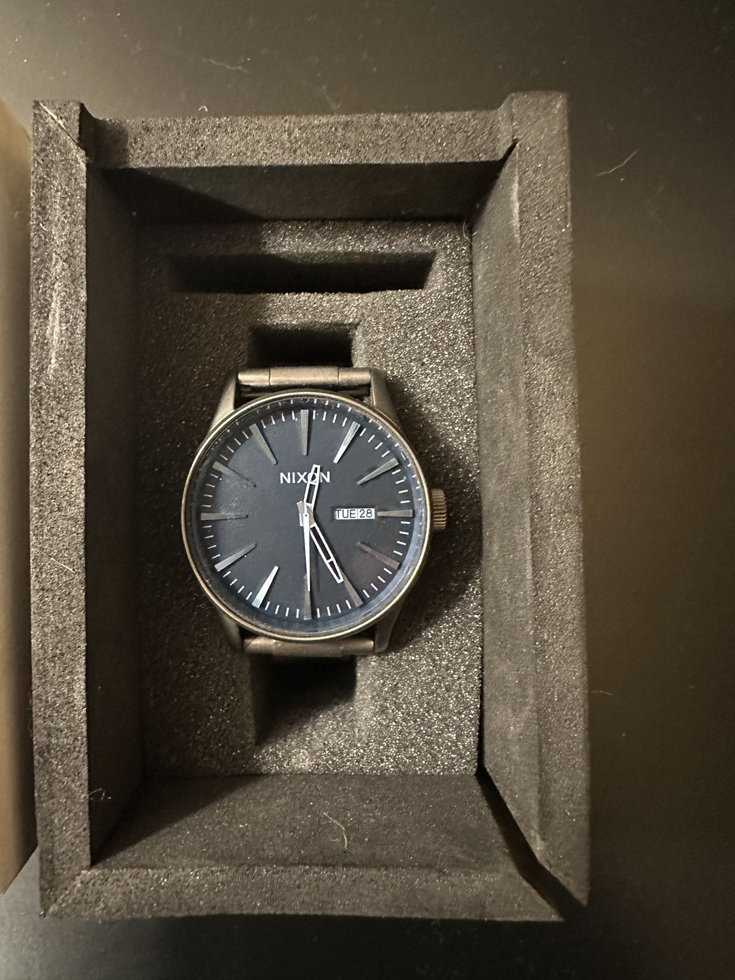 Nixon Watch
