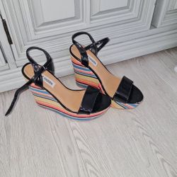 STEVE MADDEN WEDGE SIZE 6.5M