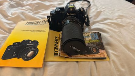 Nikon 35mm Film Camera 