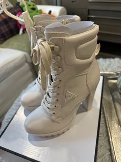 Guess Women's Tanisa Heeled Lace-Up Platform Hikers Booties