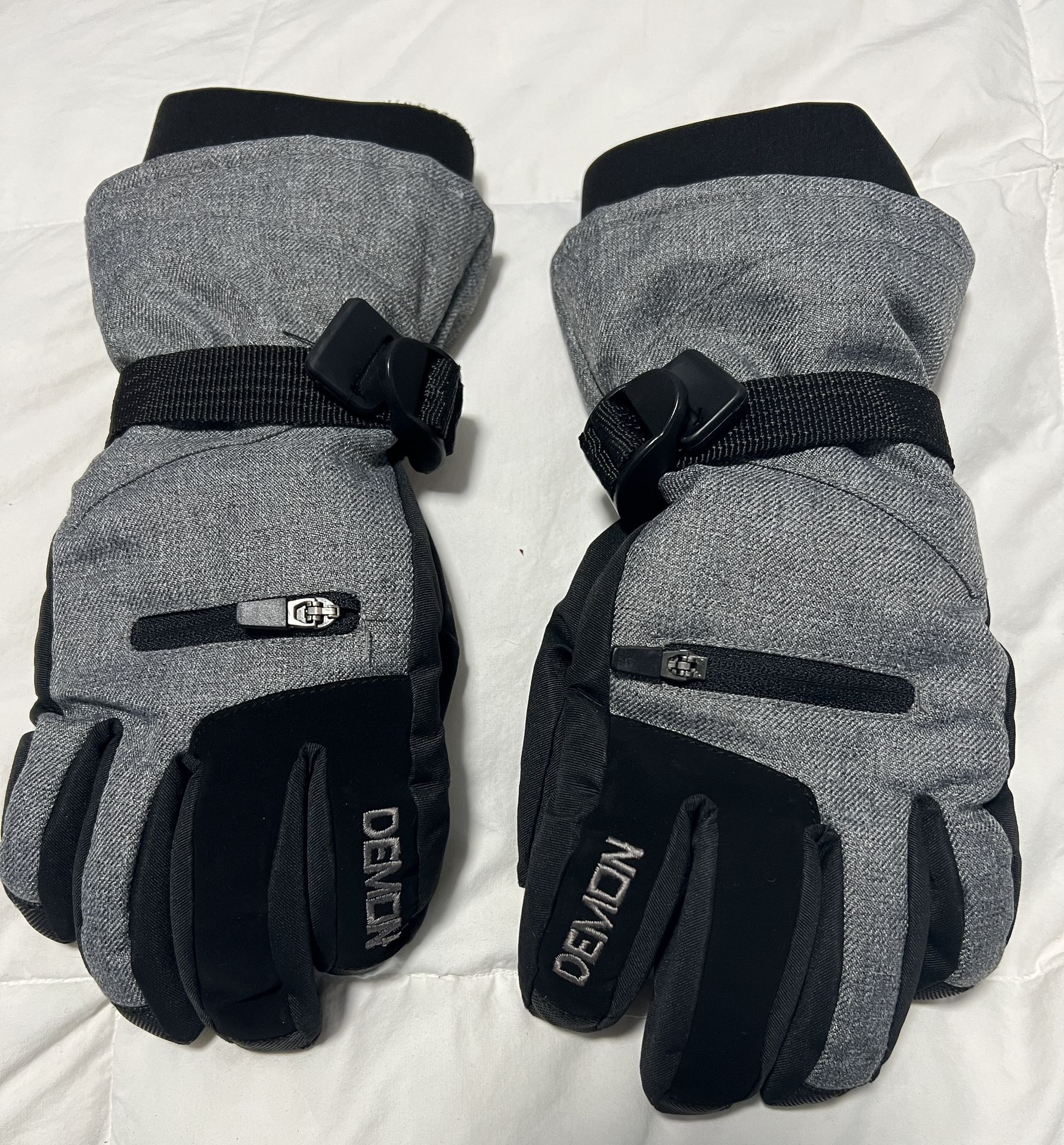 Demon Ladies Ski Gloves $30