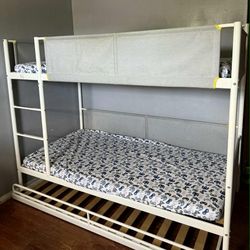 Bunk Beds With Trundle