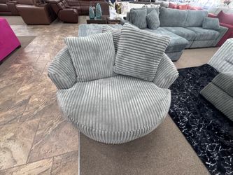 Furniture & Mattress Discounters