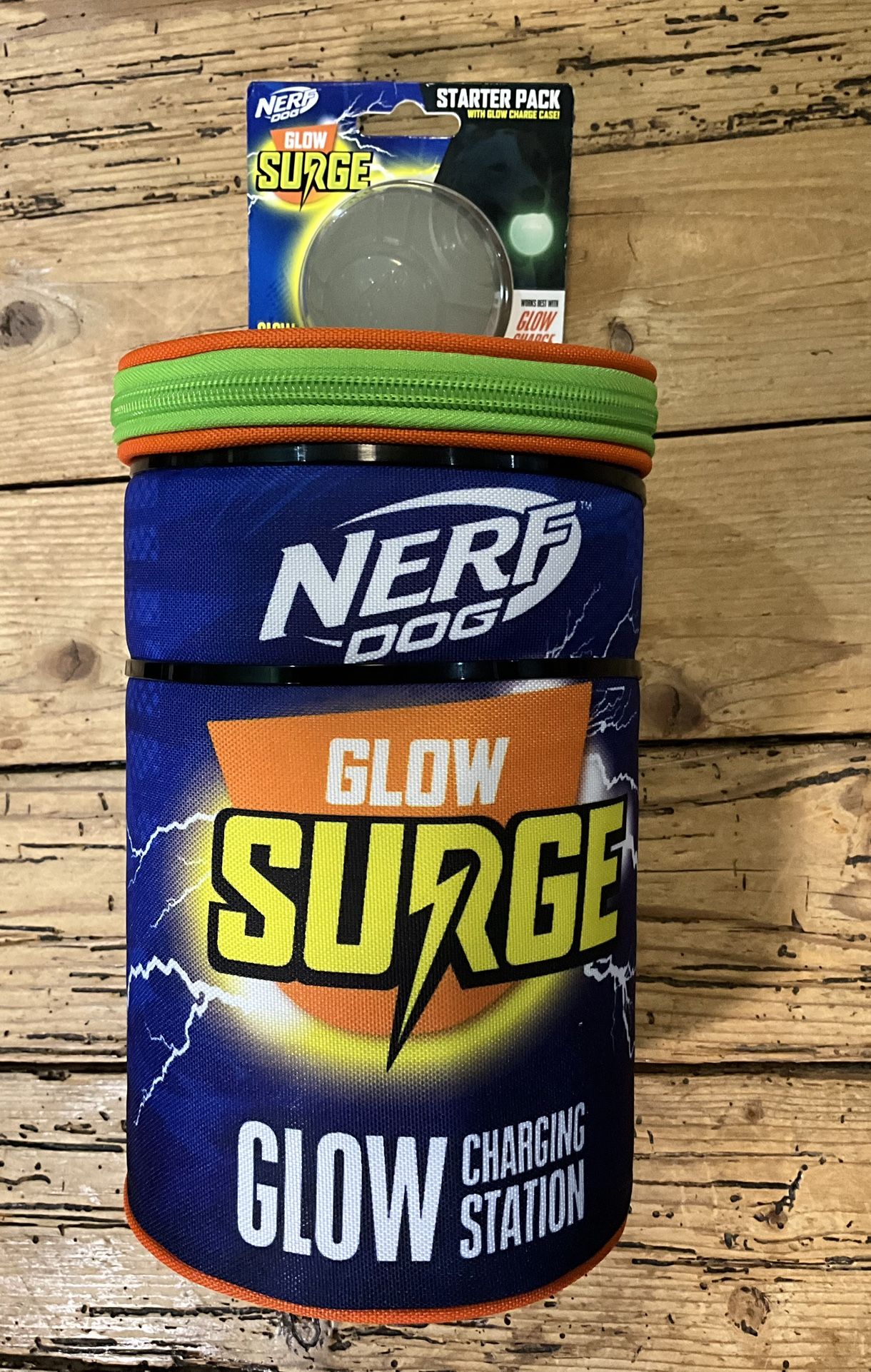Nerf Dog Glow Surge Glow In The Dark Starter Pack Charger Bag & Ball Dog