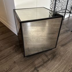 Matty Cube Mirrored Side Table