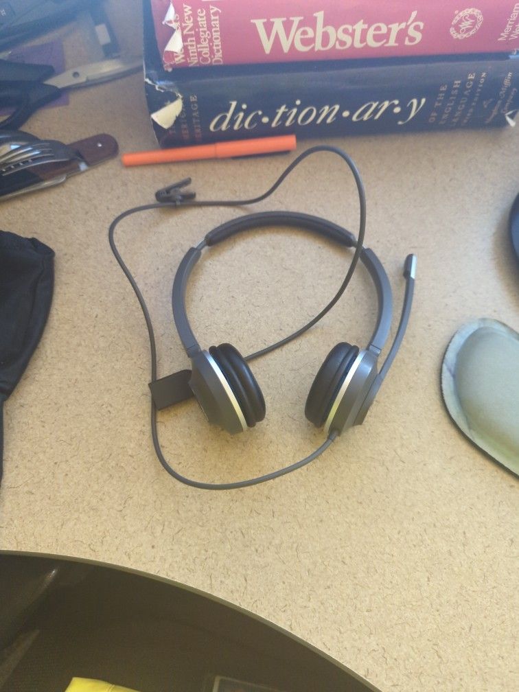 CISCO 532 Headset - Wired, Dual EAR,