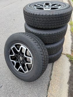2026 bronco wheels and tires