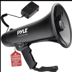 PYLE MEGAPHONE 📢 1,000 YARDS+ BULLHORN 🐂 💯% BRAND NEW & SEALED!  LOOK 👀 AT ALL PICS!