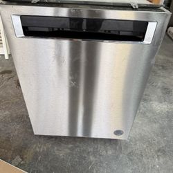 High-End KitchenAid Dishwasher - Stainless Steel - Used. 