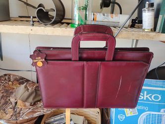 VNT LEATHER Briefcase