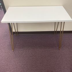 White table  With Gold Legs 