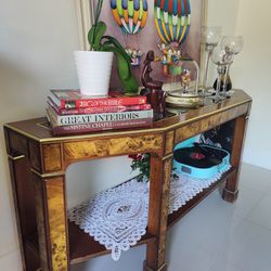 Beautiful Vintage Burl Olive Ash Console or Entry Table 1970 kendall
