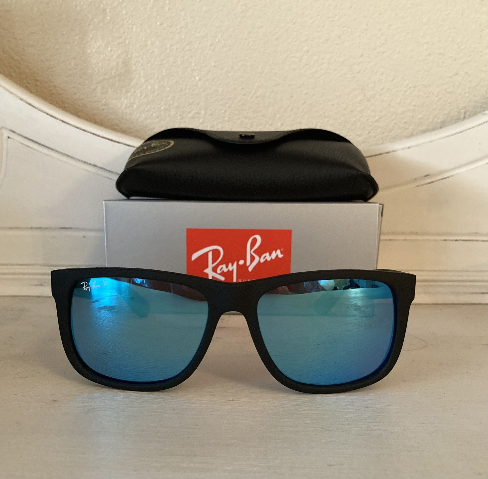 New RayBan Polarized Justin Sunglasses With Original Rayban Packaging