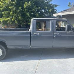 1985 Ford F-350