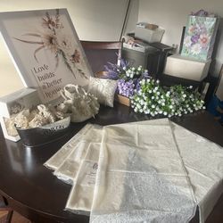 Wedding Decor And Accessories 