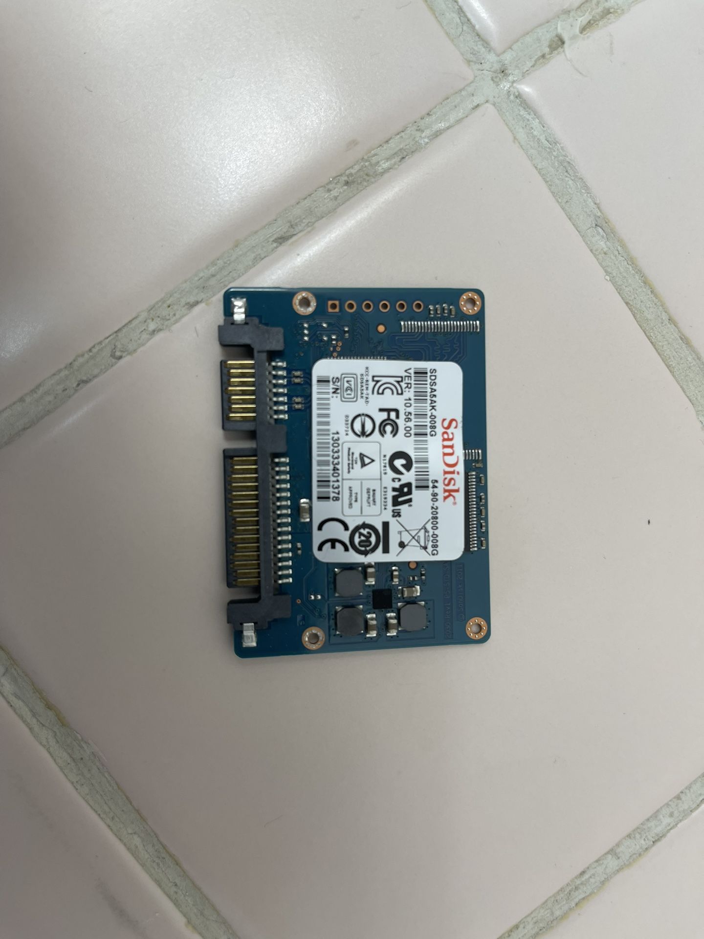 SanDisk SDSA5AK-008G 8GB SATA SSD Half Slim Drive
