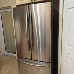 Refrigerator For Sale 