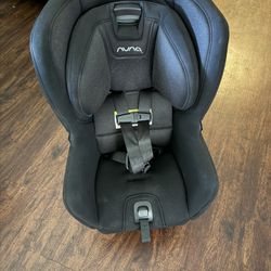 Nuna Rava Car Seat 