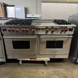 Wolf 60” Stainless Steel Gas Range Stove 