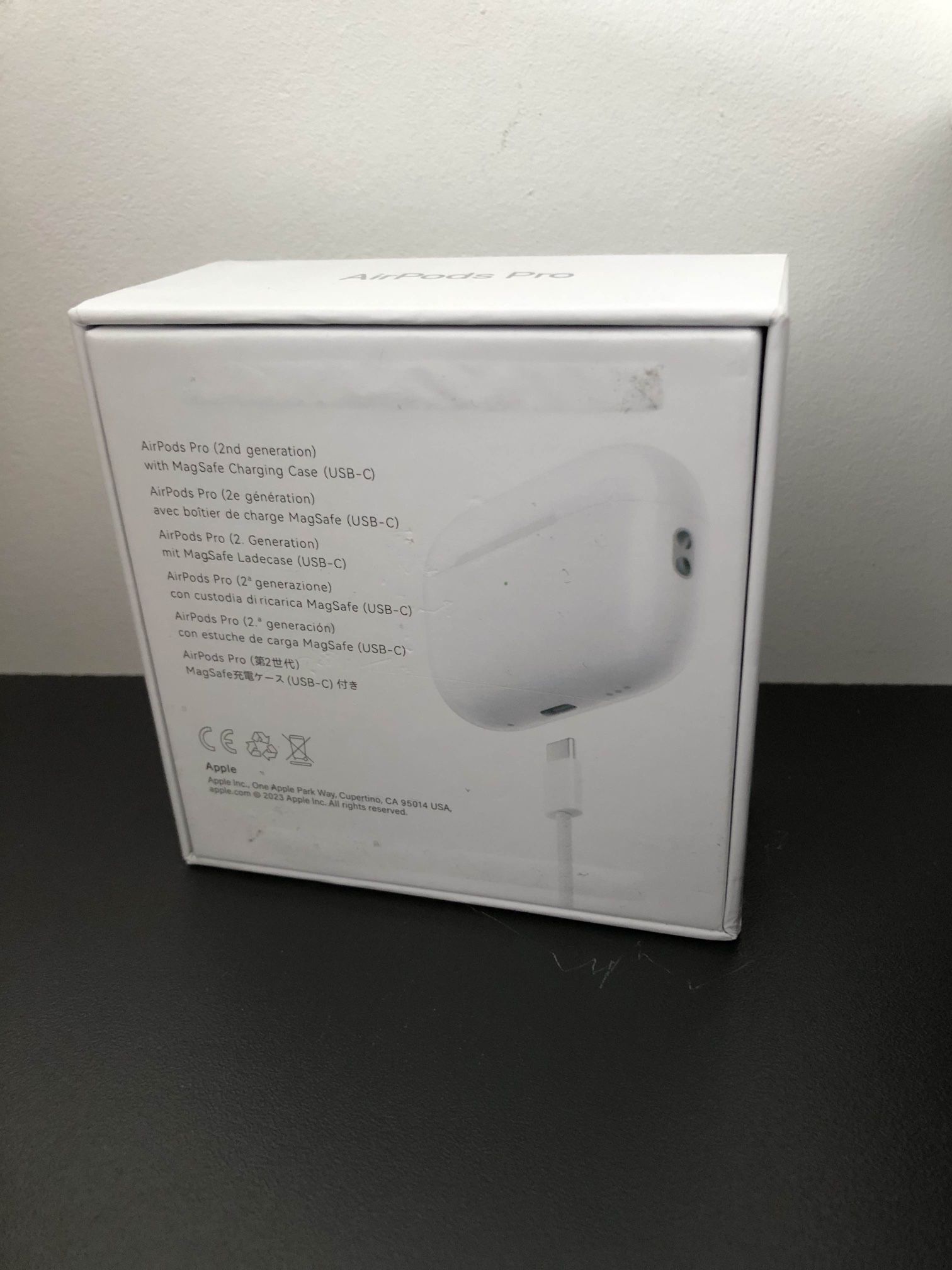 Apple AirPods 2 | Excellent Sound | Clean & Working Perfectly!
