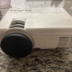 1080p Projector With Remote And Cables 