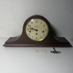 Vintage Seth Thomas Woodbury Mantel Clock Westminster Chime w/ Key - Storage A-1