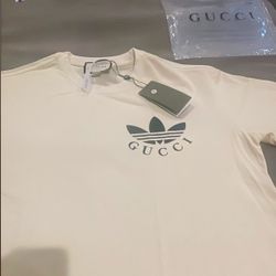 Gucci X Adidas T-shirt ( GOOD DEAL )  