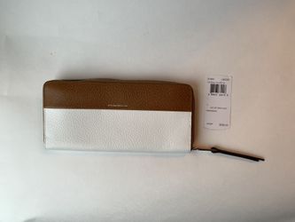 Women’s Coach Wallet