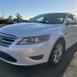 2011 Ford Taurus