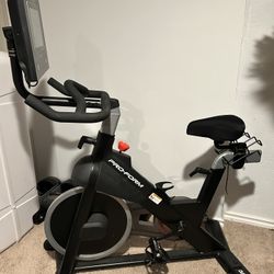 ProForm Smart Power 10.0 Exercise Bike – Like New) 