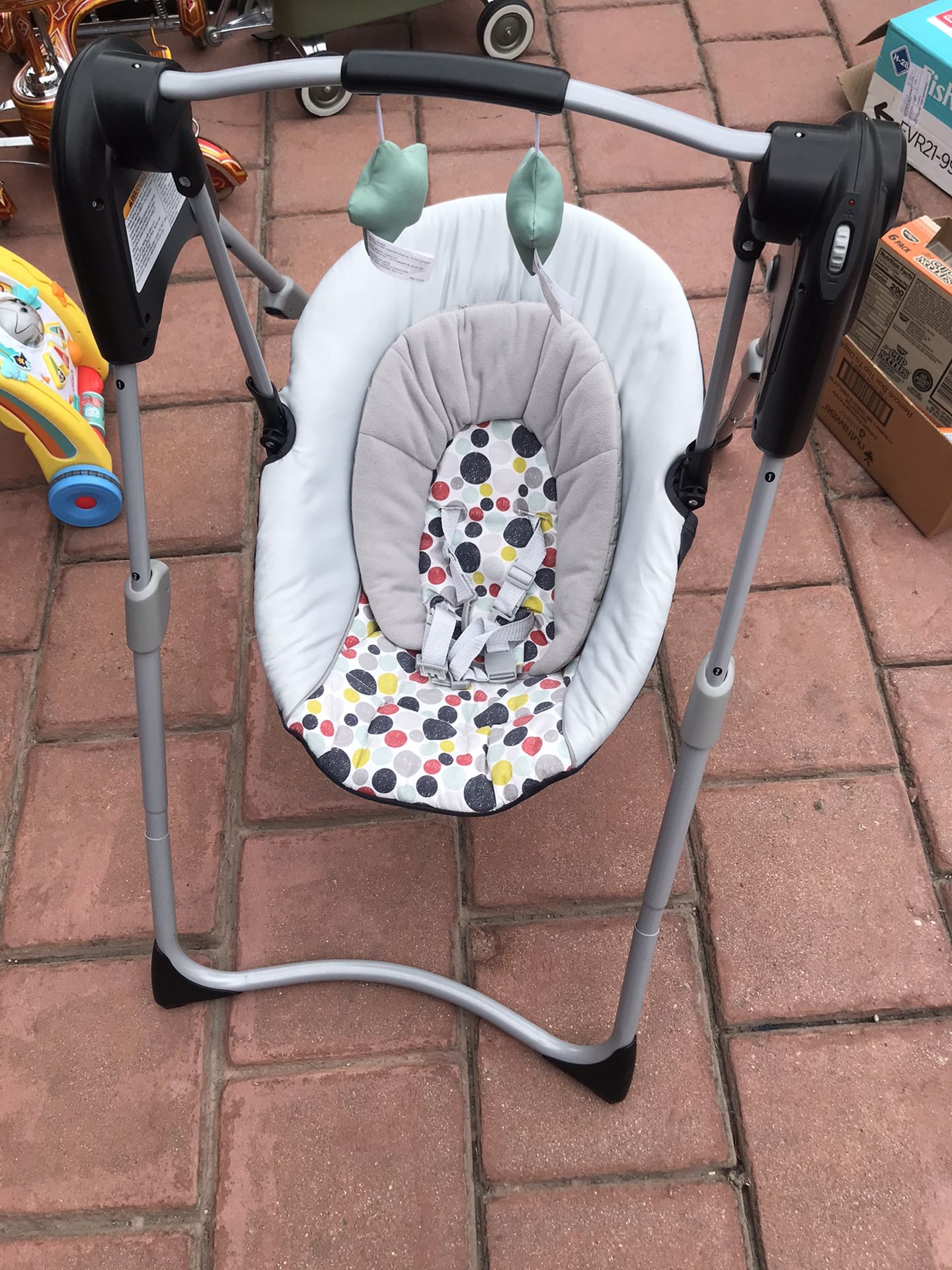 Graco infant swing