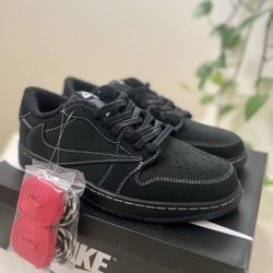 Jordan 1 Travis Scott Phantom Low