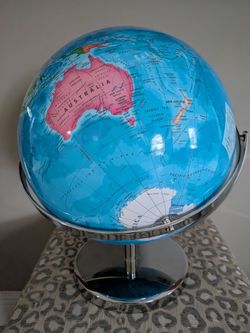 Firm $28 Advantus 12" World Globe Many Other Available Items On This account