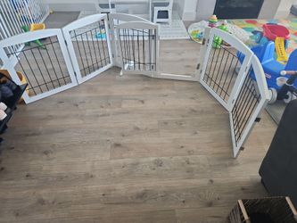 Baby or dog gate