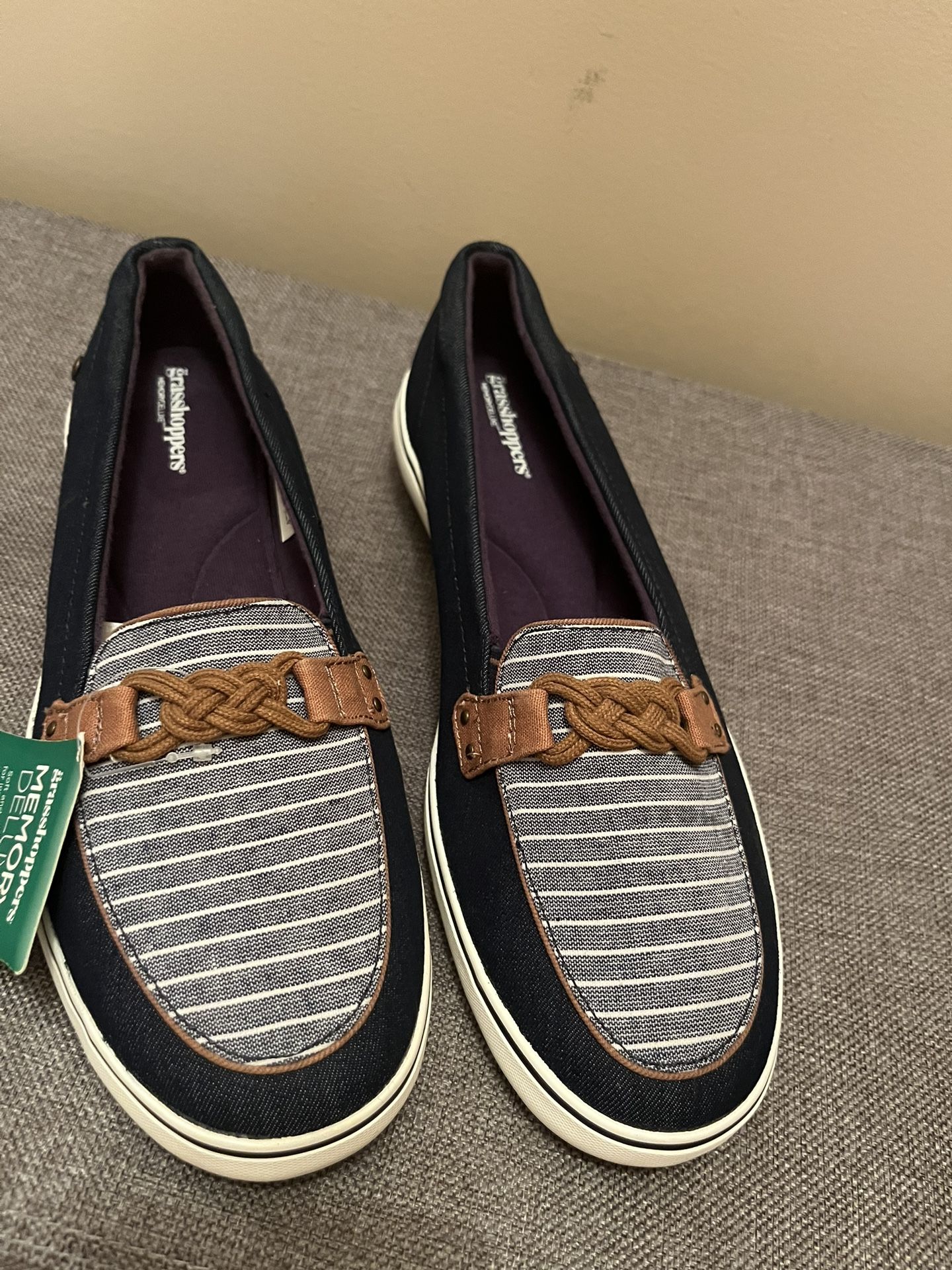  Grasshoppers Keds Windsor Canvas Loafer Navy/tan Memory Deluxe. US 9.5 new 