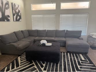 Large Gray Fabric Sectional Sofa with Chaise