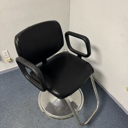 Commercial/professional salon/barber chair