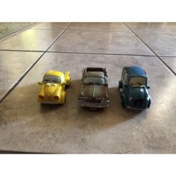 Antique Multi-colour Poliresin Car Vehicles