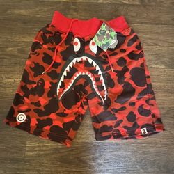 BAPE Camo Shark Sweat Shorts 'Red'