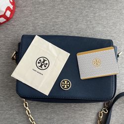Tory Burch Patent leather Robinson crossbody bag