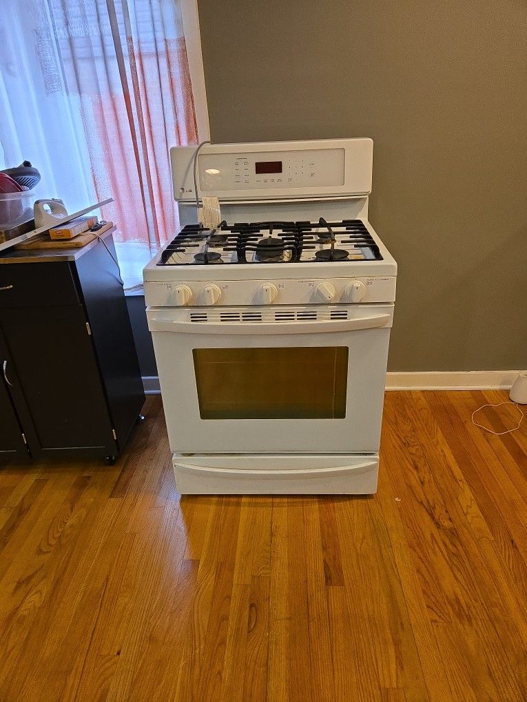 LG Gas Stove
