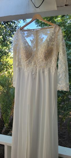 Elegant Lace Women’s Wedding Dress