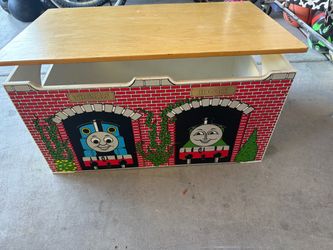 Thomas the train wooden toy box