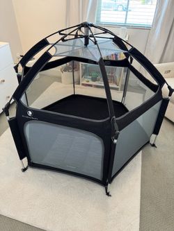 The California Beach Co Pop ‘N Go Playpen / Indoor Outdoor Beach Tent