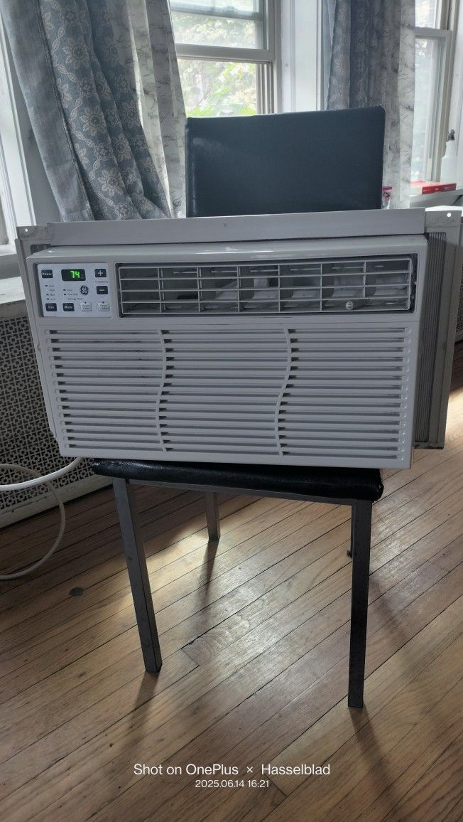 Window Air conditioner
