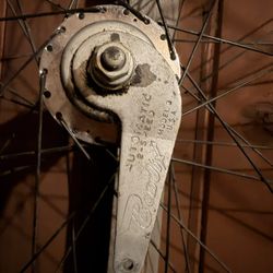 BICYCLE BENDIX 2 SPEED KICK BACK HUB 36 HOLE YELLOW BAND