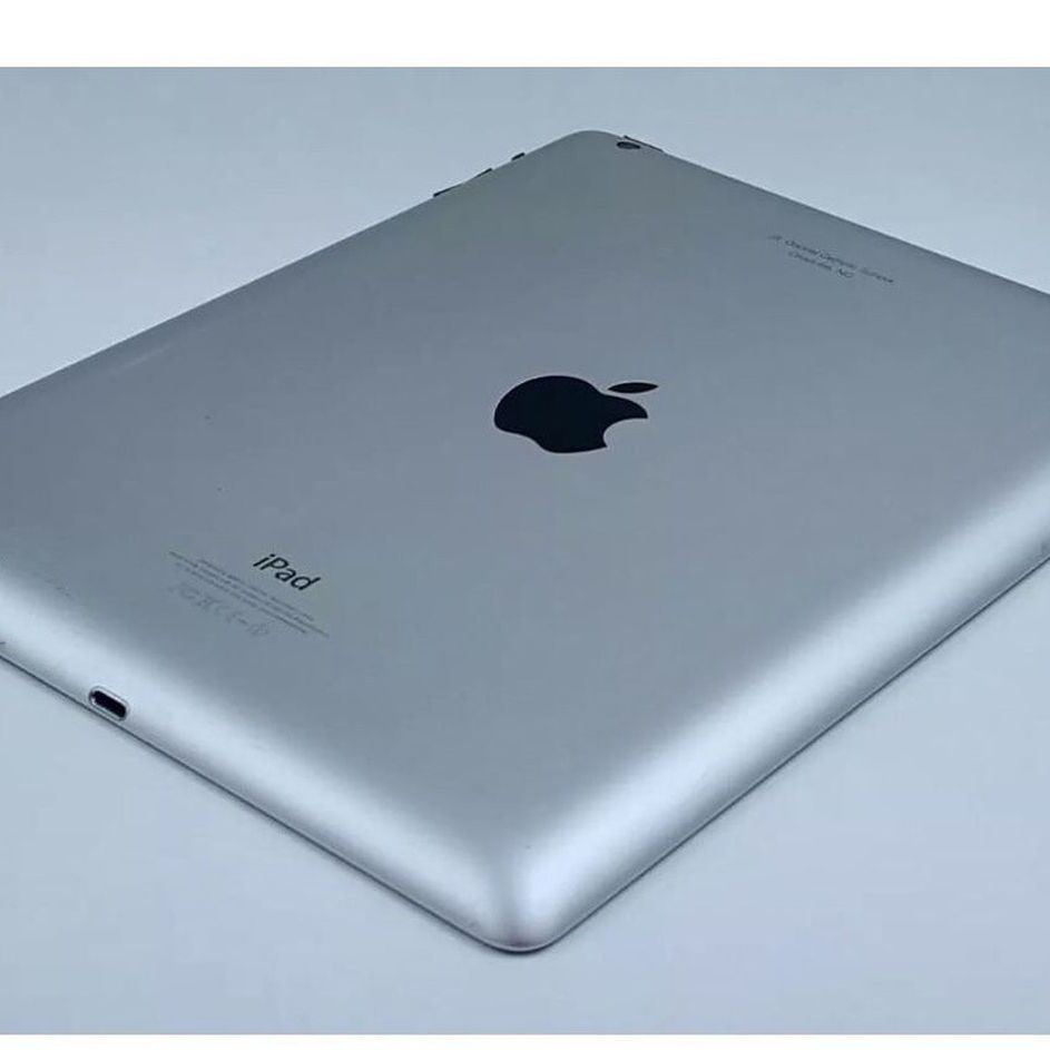 SPECIAL OFFER!Apple iPad 3 Used Silver A1416 WIFI