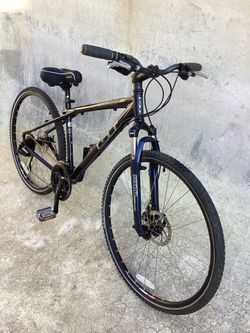 GT Transeo 3.0 City Cross hybrid sports bike W / Mechanical Disc Brakes ( Size Small )
